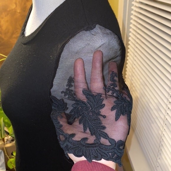 Black Lace Sleeve Top - Picture 2 of 5